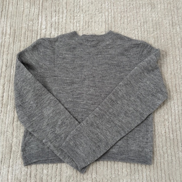 H&M sweater - Picture 3 of 3